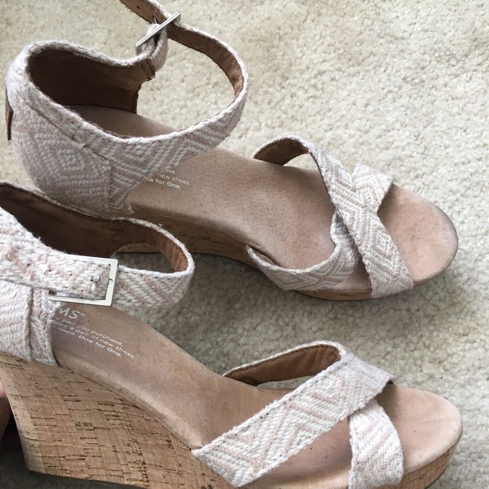 💖TOMS Women’s Sienna Wedges💖
